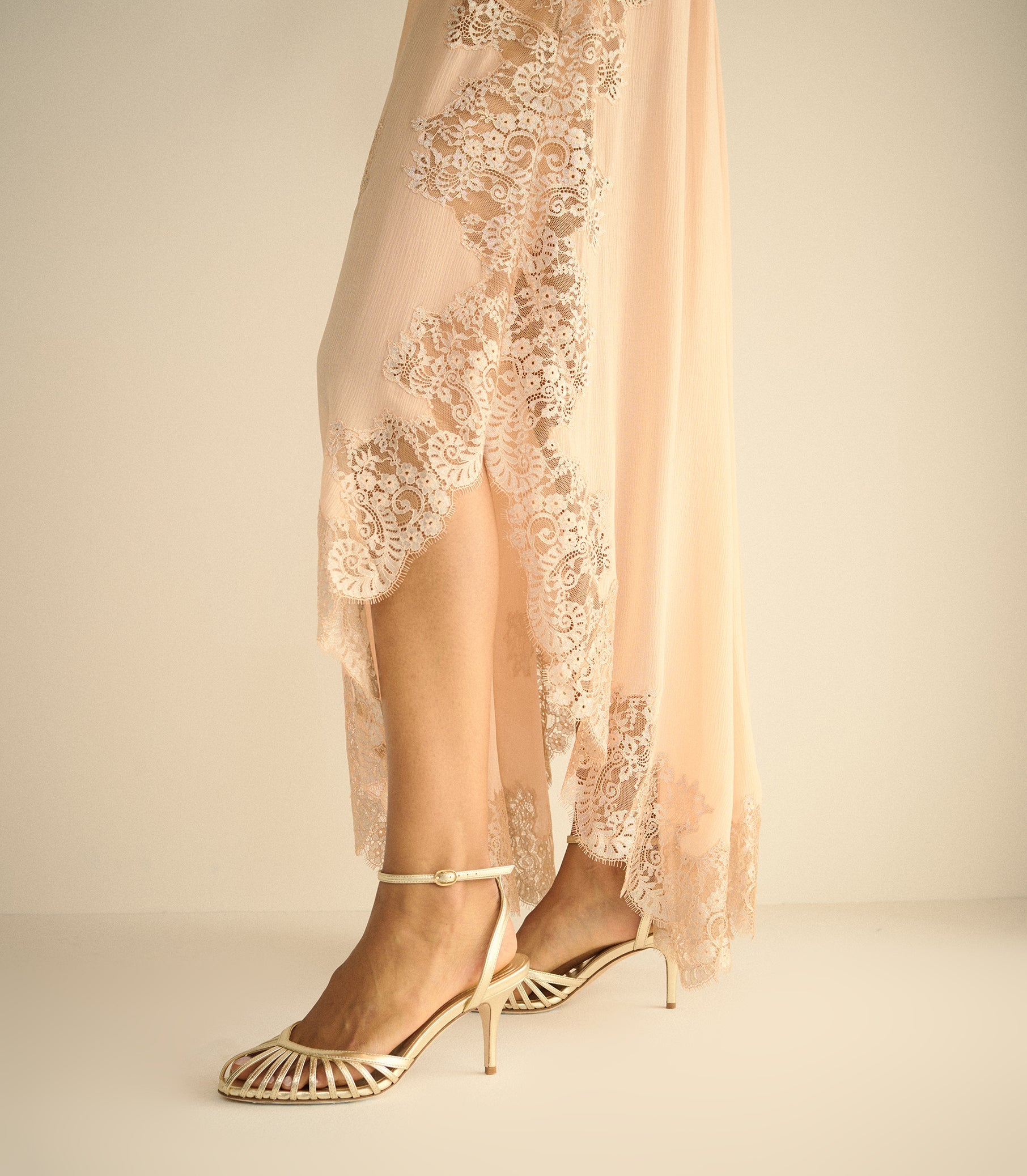 ALTEA HEEL -- PLATINUM METALLIC NAPPA