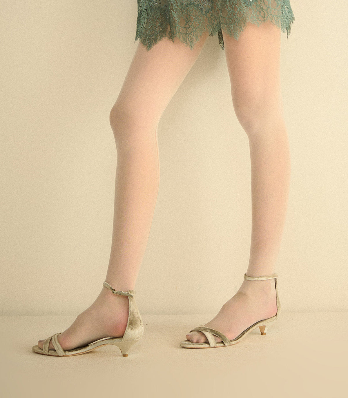GIULIA HEEL -- DOVE PANNE VELVET
